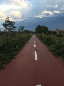 Cycle path into Rome