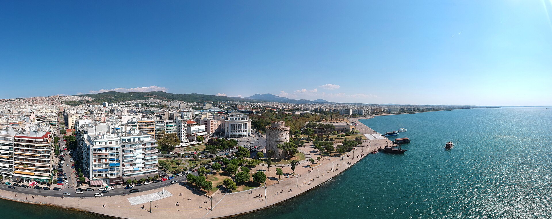 Thessaloniki's seafront and the White Tower — the finish