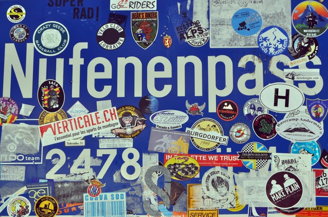 Nufenenpass sign